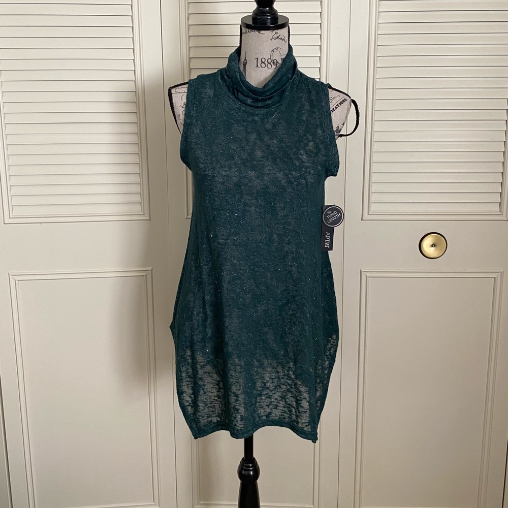 Apt. 9 green handkerchief hem shark bite hem tunic long blouse turtle mock neck